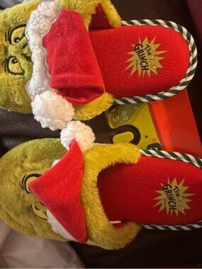 The Grinch‎ Fuzzy Slippers kids 5/6